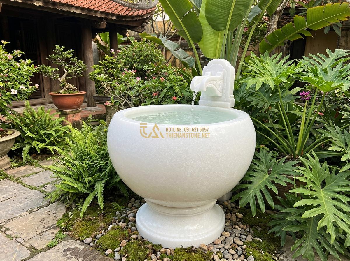 Ang Nước Bằng Đá Cho Sân Vườn Nhỏ Và Ban Công: Top Mẫu Đẹp Giá Tốt - Hình 16 Ang Nước Bằng Đá Cho Sân Vườn Nhỏ Và Ban Công: Top Mẫu Đẹp Giá Tốt - Completed professional stone water urn installation in small garden with water t