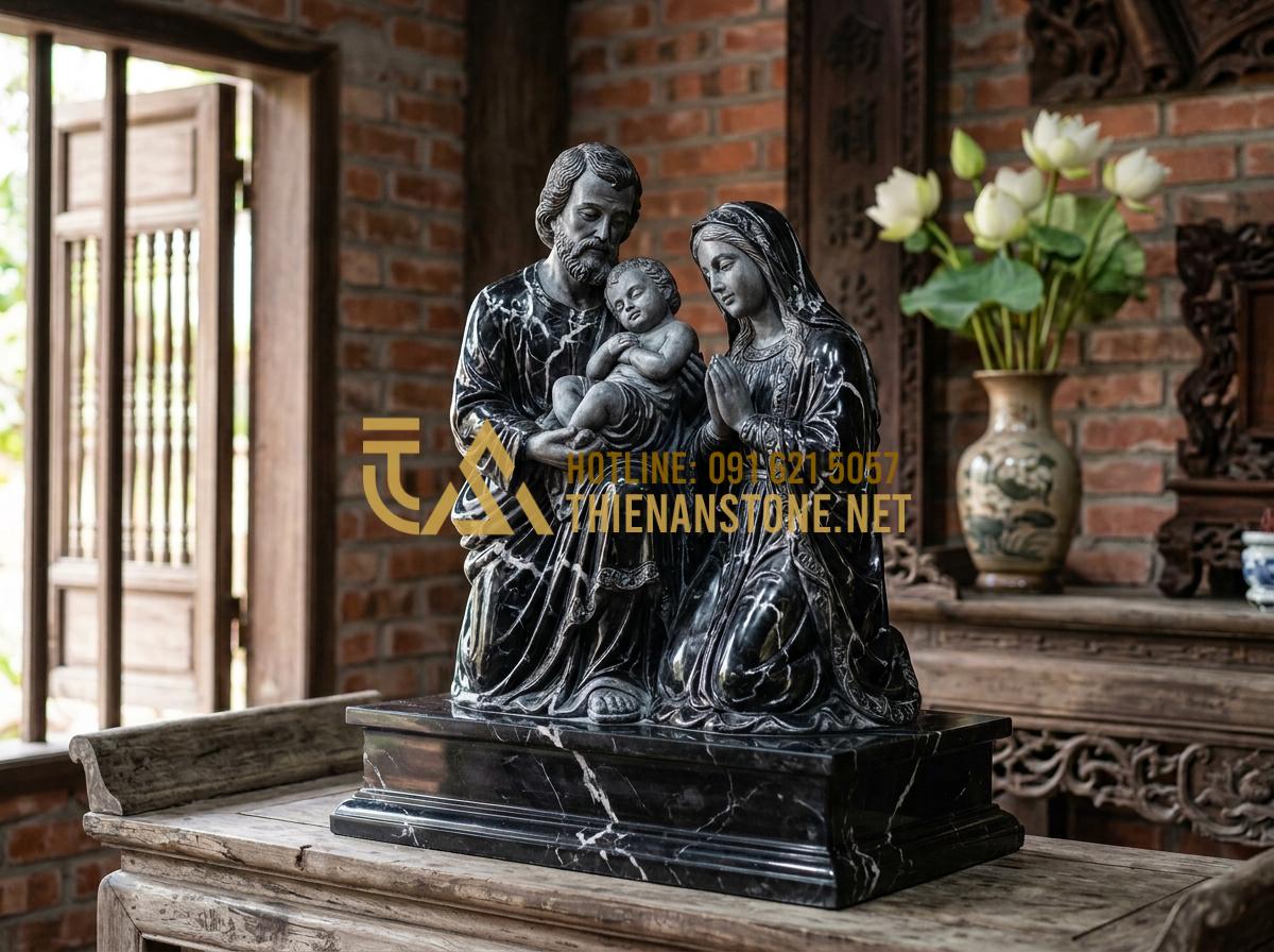 Bí Quyết Trang Trí Bàn Thờ Công Giáo Đẹp Vào Ngày Thường Và Dịp Lễ Tết - Hình 2 Bí Quyết Trang Trí Bàn Thờ Công Giáo Đẹp Vào Ngày Thường Và Dịp Lễ Tết - Tạo ảnh tiếng Anh: Close-up of a meticulously carved stone statue set representi