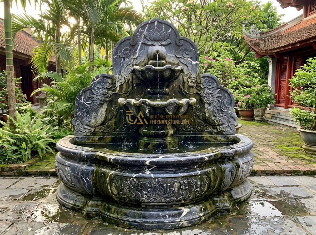 Cách Bảo Dưỡng Đài Phun Nước Bằng Đá Tự Nhiên Để Luôn Bền Đẹp Theo Thời Gian - Environmental factors affecting stone fountain durability like rain, sun exposur