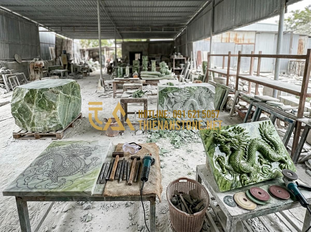 Cách lựa chọn kích thước phù điêu đá chuẩn thước Lỗ Ban - Hình 6 Cách lựa chọn kích thước phù điêu đá chuẩn thước Lỗ Ban - Tạo ảnh tiếng Anh: [A multi-step collage or a panoramic view of a stone carving