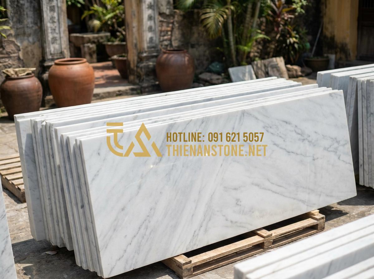Cầu đá sân vườn: 55+ Mẫu cầu trang trí sân vườn đẹp và đẳng cấp 2026 - Hình 5 Cầu đá sân vườn: 55+ Mẫu cầu trang trí sân vườn đẹp và đẳng cấp 2026 - Tạo ảnh tiếng Anh: Selection of high-quality stone types for bridge construction