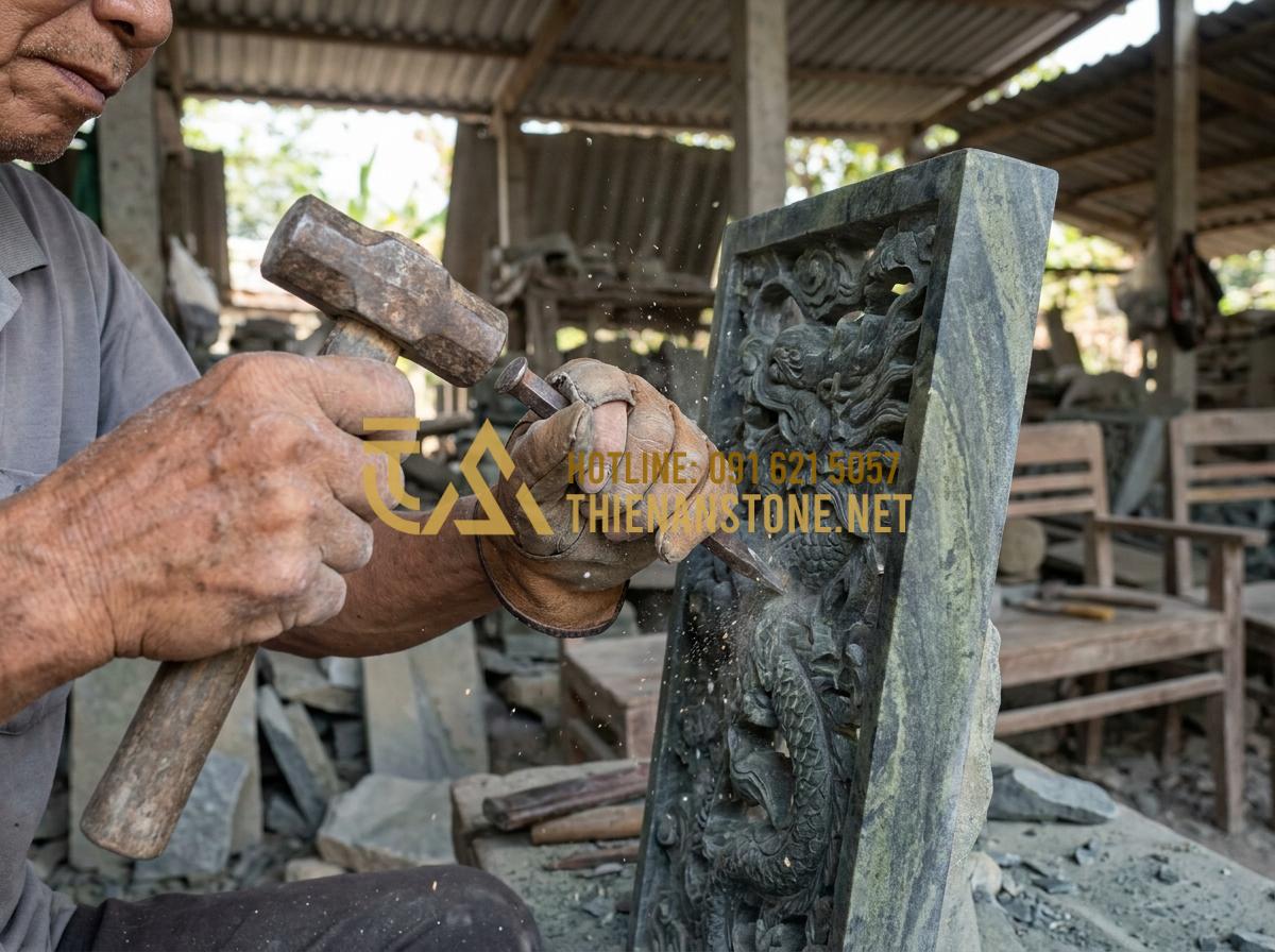 Chiếu Rồng Đá Là Gì? Ý Nghĩa Tâm Linh Và Vị Trí Đặt Chuẩn Phong Thủy - Tạo ảnh tiếng Anh: A skilled elderly Vietnamese stone carver working on a dragon