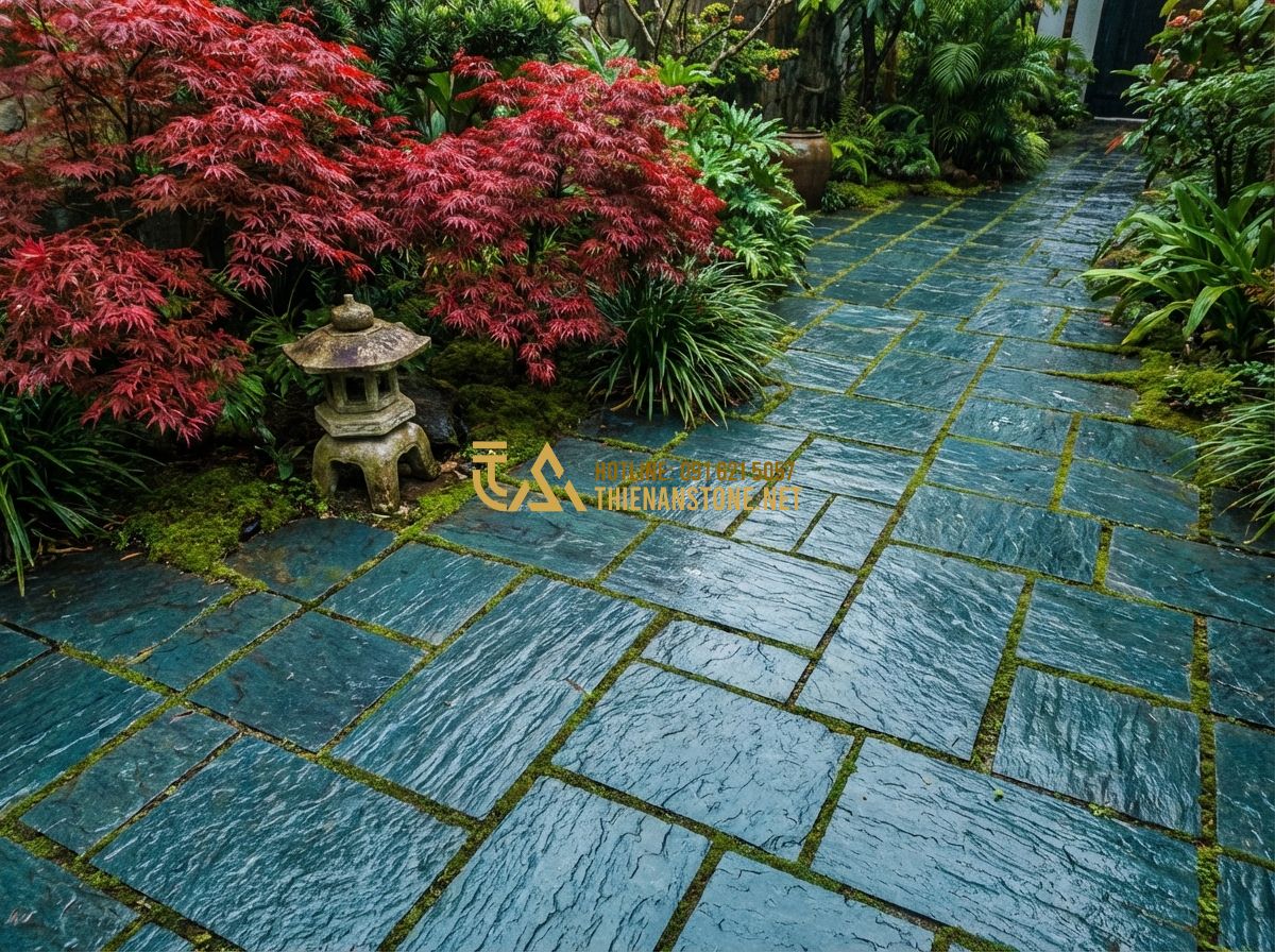 Đá Xanh Nhật Bản Lát Sân Vườn: Lợi Ích, Mẫu Đẹp Và Hướng Dẫn Thi Công Chuyên Nghiệp - Tạo ảnh tiếng Anh: A beautiful backyard path paved with Japanese Blue Stones. Th