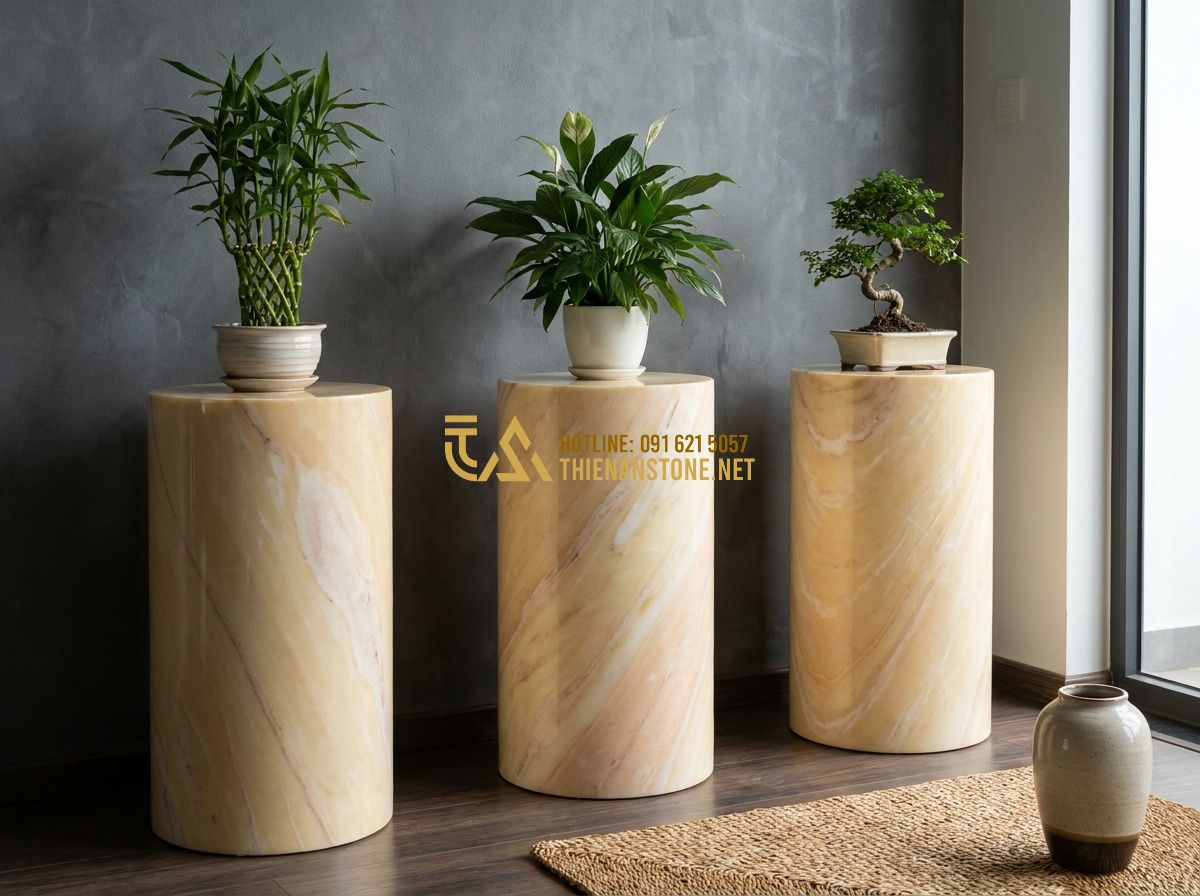 Đôn Đá Kê Tượng & Kê Chậu Hoa: Ứng Dụng Thực Tế & Lưu Ý Khi Trang Trí - Hình 9 Đôn Đá Kê Tượng & Kê Chậu Hoa: Ứng Dụng Thực Tế & Lưu Ý Khi Trang Trí - A color palette visualization in a real home setting. Three different stone pede