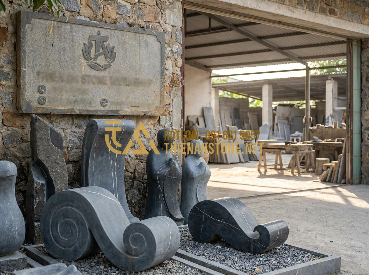Giải Mã Ý Nghĩa Các Loại Chữ Trên Cuốn Thư Lăng Mộ Thường Gặp - Tạo ảnh tiếng Anh: A professional and inviting shot of the entrance to Thien An