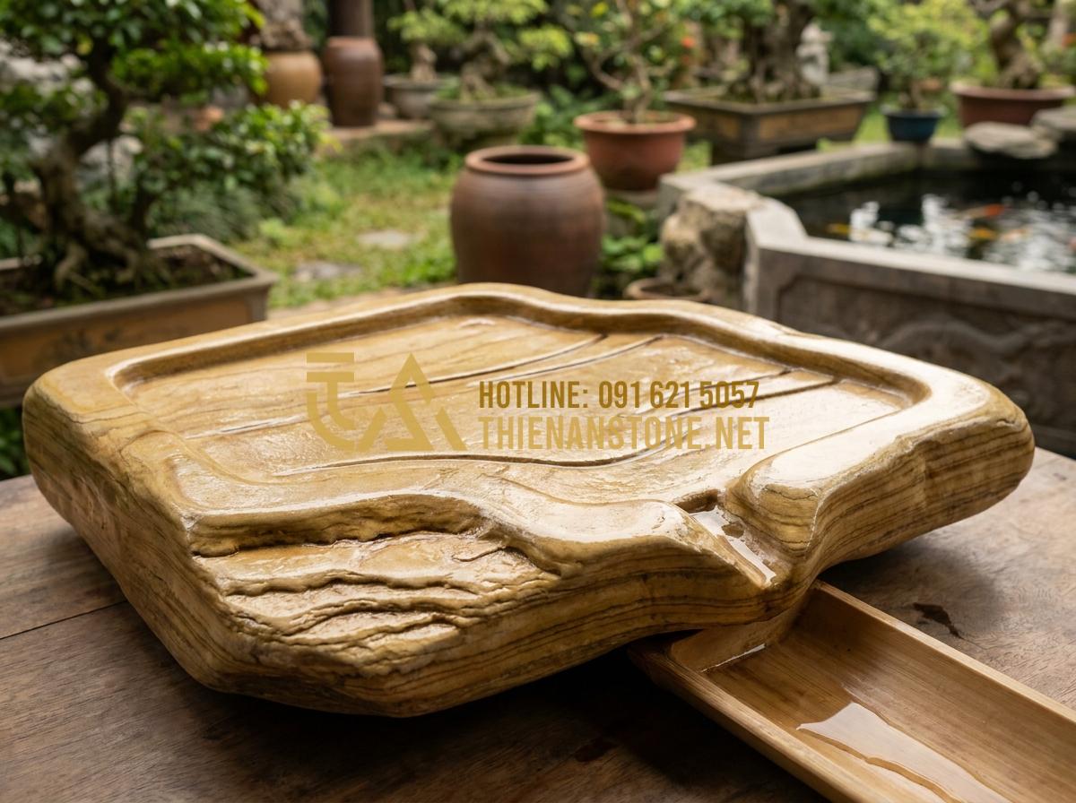 Khay Trà Đá Là Gì? Vì Sao Giới Trà Đạo Ưu Tiên Khay Trà Đá Tự Nhiên Nguyên Khối? - High-resolution image showcasing the unique natural grain patterns and polished