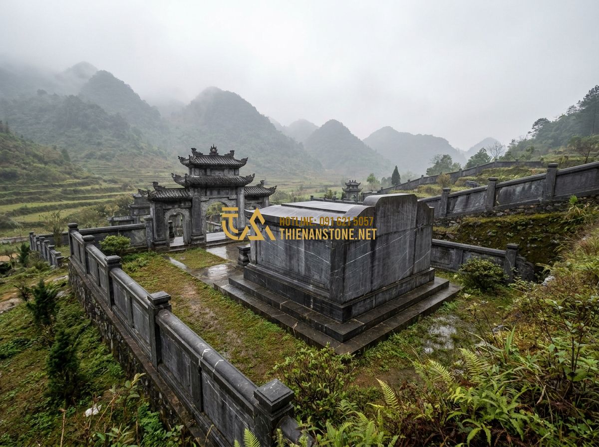 Lan Can Mộ Đá Đẹp: Mẫu Lan Can Lăng Mộ Đá Xanh, Đá Trắng Mỹ Nghệ Chuẩn Phong Thủy - Wide angle shot of a complete stone tomb architecture, featuring elaborate stone