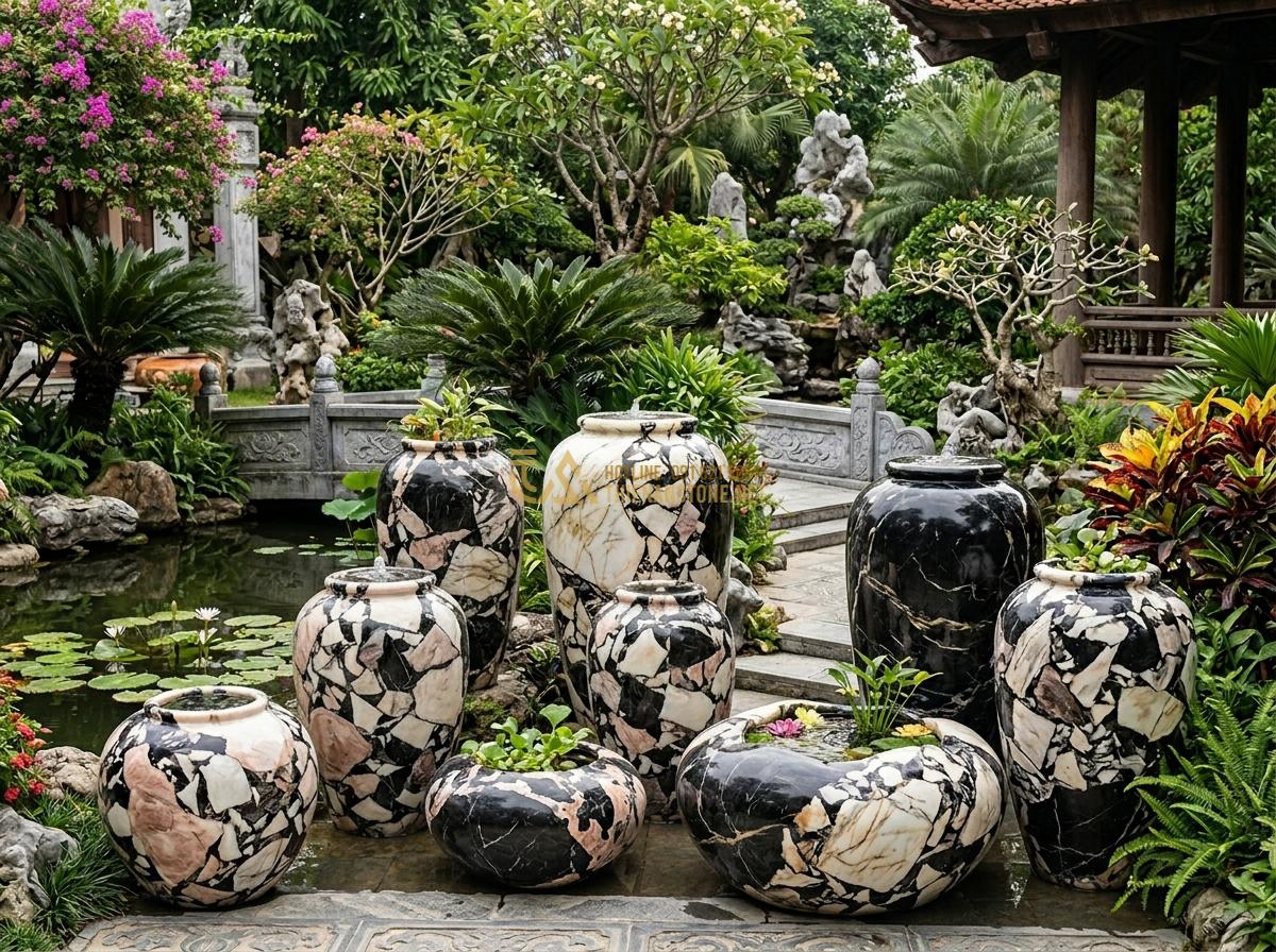 Nên Chọn Ang Nước Đá Granite Hay Marble Cho Tiểu Cảnh? So Sánh Chi Tiết - Hình 9 Nên Chọn Ang Nước Đá Granite Hay Marble Cho Tiểu Cảnh? So Sánh Chi Tiết - Artistic comparison image displaying various colors and patterns of granite and