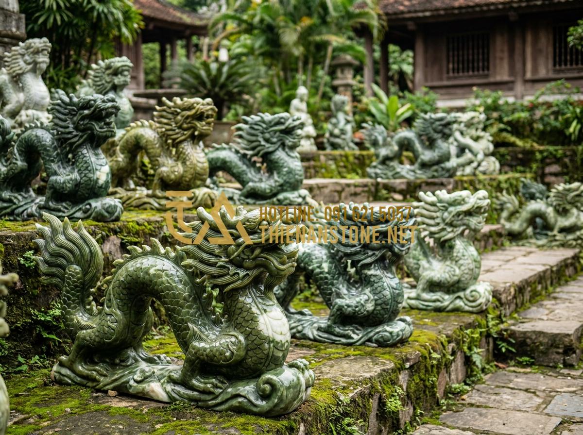 So Sánh Chiếu Rồng Đá Đen, Đá Trắng Và Đá Vàng Nghệ An: Nên Chọn Loại Nào? - Wide angle shot of various stone dragon carvings in black, white and yellow ston