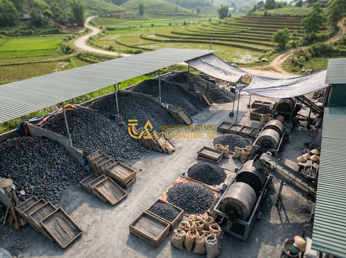 Sỏi Quay Là Gì? Phân Biệt Sỏi Quay Tự Nhiên Và Nhân Tạo Chi Tiết Nhất - Hình 11 Sỏi Quay Là Gì? Phân Biệt Sỏi Quay Tự Nhiên Và Nhân Tạo Chi Tiết Nhất - Tạo ảnh tiếng Anh: An aerial view of a large stone workshop in a rural Vietnames
