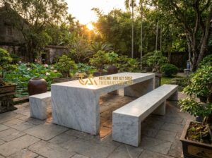 Xu Hướng Bàn Ghế Đá Tự Nhiên Sân Vườn Nguyên Khối Hot Nhất 2024-2025 - Tạo ảnh tiếng Anh: A high-end outdoor garden setting featuring a massive, natura
