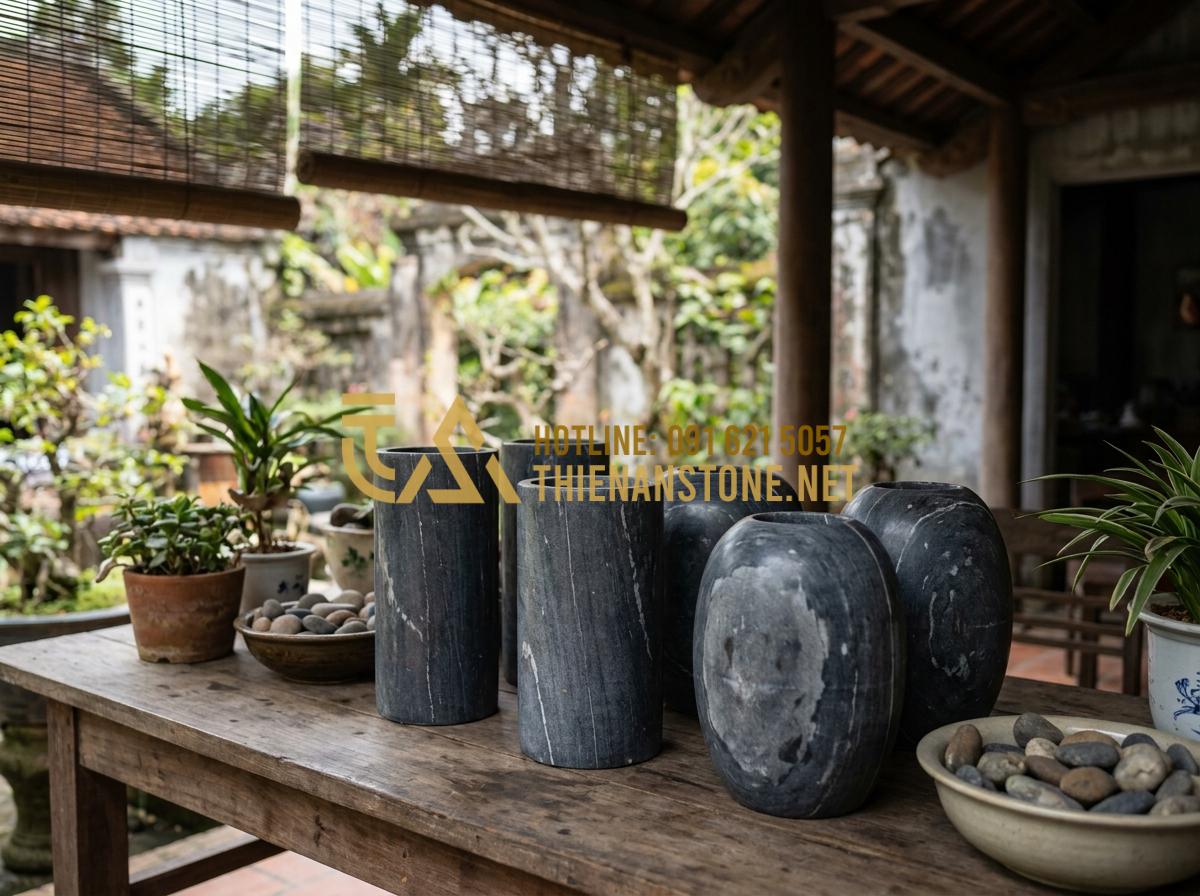 Ý Nghĩa Phong Thủy Của Lọ Hoa Đá: Cách Chọn Màu Đá Hợp Mệnh Thu Hút Tài Lộc - Variety of natural stone types used for flower vases including marble granite an
